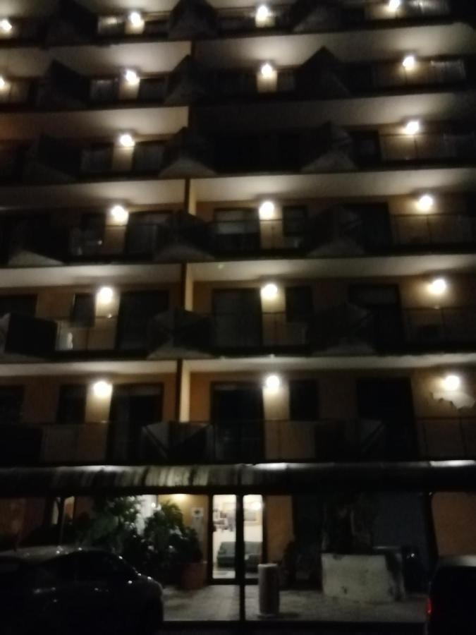 Campus Hotel Bari Exterior photo
